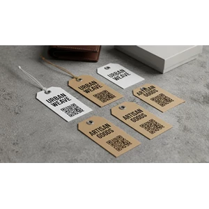 Label & Hangtag: Detail Kecil yang Menguatkan Citra Produk